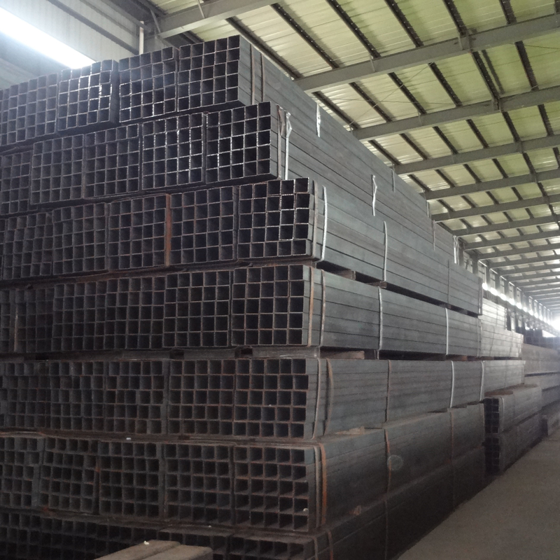 Hollow Section ERW Carbon Black Steel Pipe Metal Q235 Square Tube 6M - 12M Length
