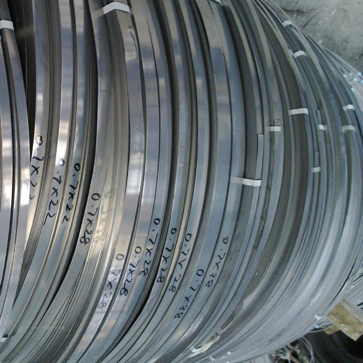 201 304 316 Stainless Steel Strip Coil 0.5mm 0.7mm 0.76mm 5/8
