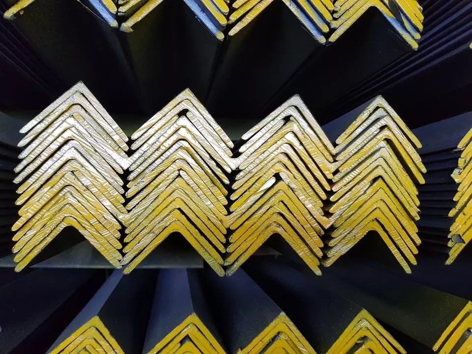 304 Stainless Steel Hot Rolled Corner Angle Bar For Transmission Tower