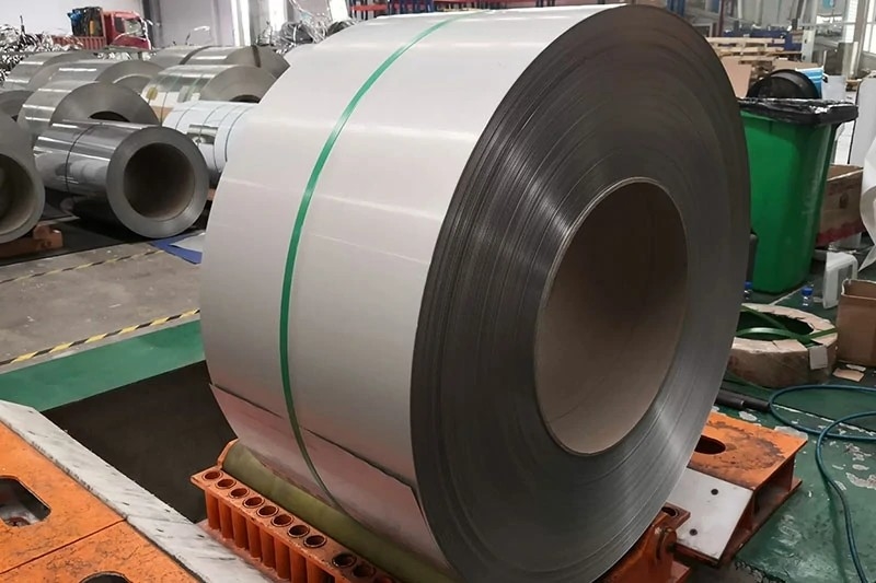 Aisi Astm Jis Stainless Steel Coil 403 201 304 Cold Rolled For Decoration 2b Surface